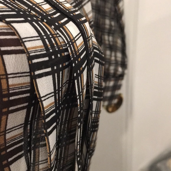 {Ann Taylor} Shirt - Picture 4 of 6